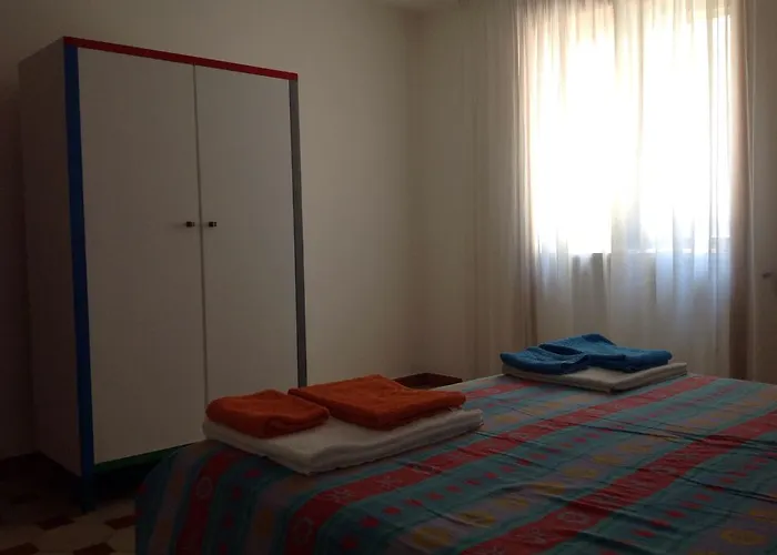 Casa Manni Torre Suda راكالي